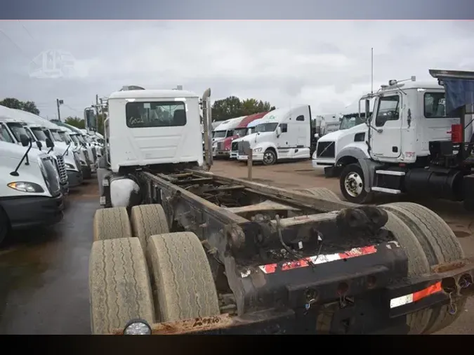 2012 MACK GRANITE GU813