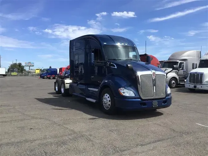 2022 KENWORTH T680
