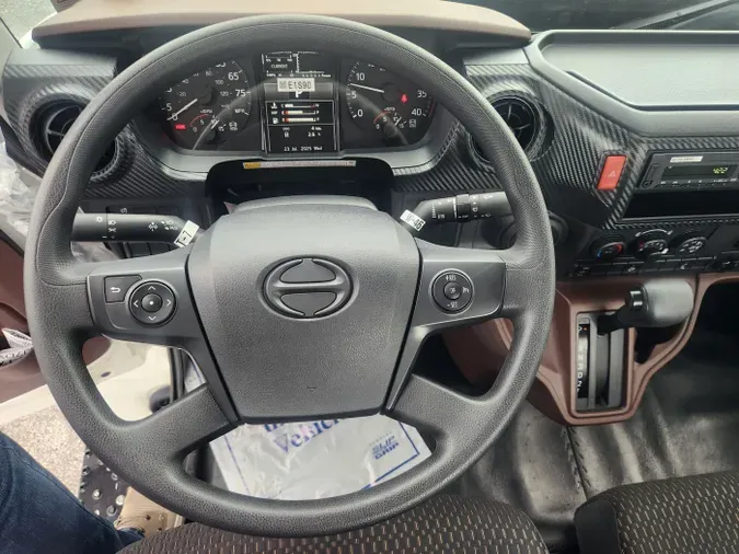2025 Hino - L6