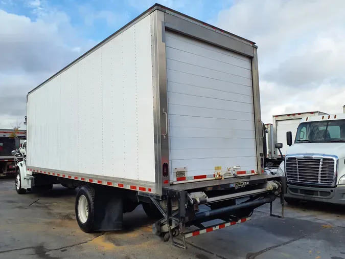 2018 FREIGHTLINER/MERCEDES M2 106