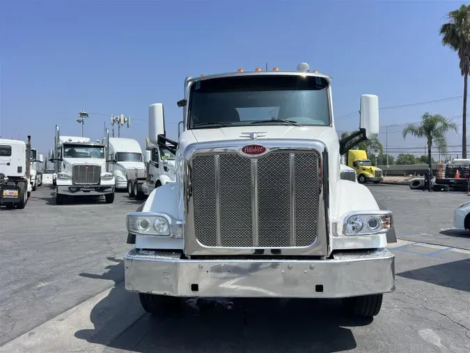 2017 Peterbilt 567