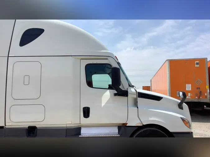 2022 Freightliner Cascadia