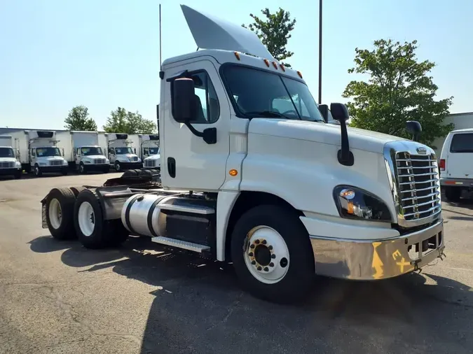 2018 FREIGHTLINER CASCADIA 125