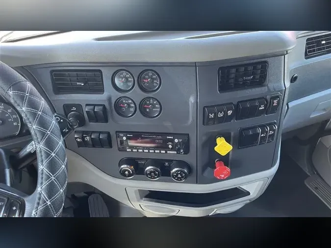 2021 PETERBILT 579