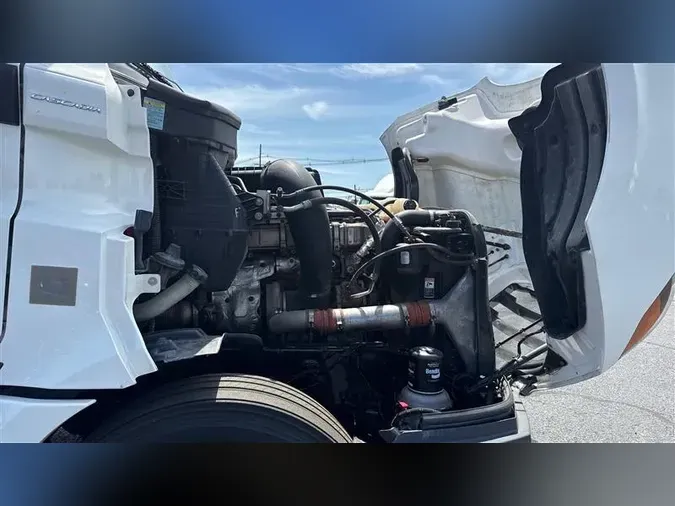 2019 FREIGHTLINER CA126
