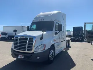 2018 Freightliner CASCADIA 125