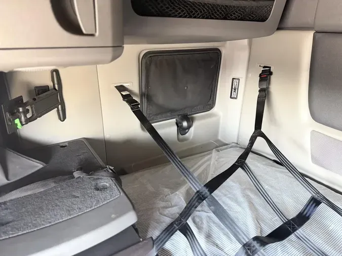 2023 International LT625