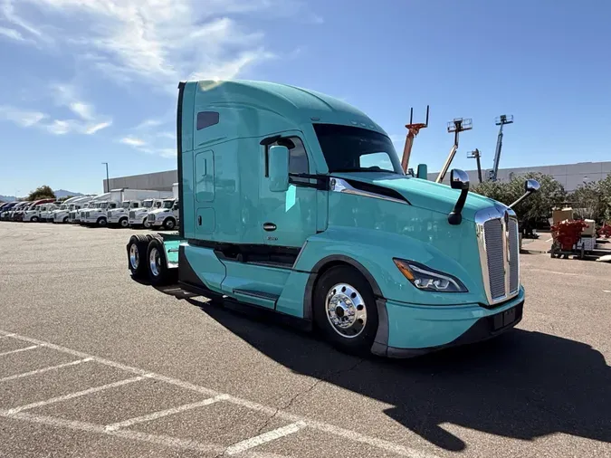 2022 Kenworth T680