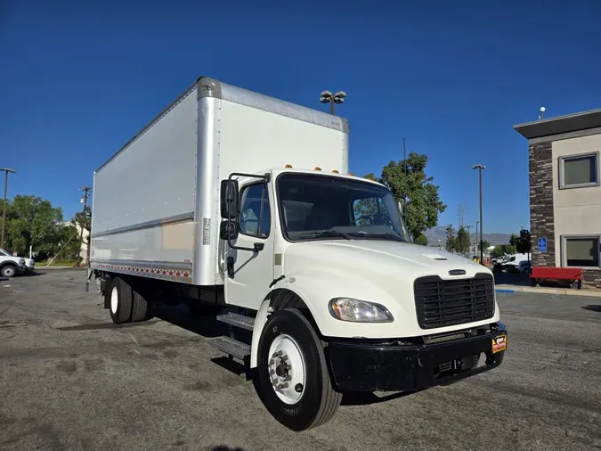 2021 Freightliner Business Class M2 106