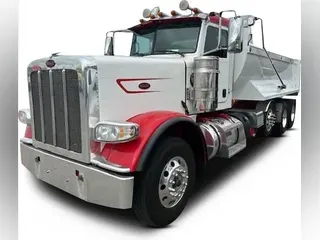 2023 Peterbilt 389