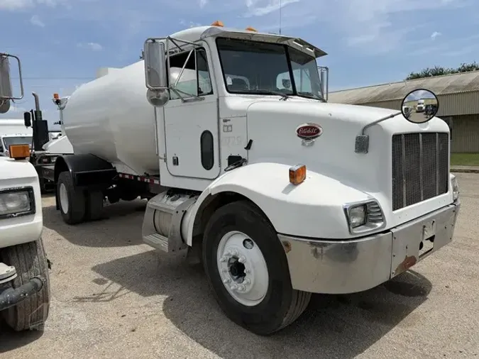 2002 PETERBILT 33044aa7cd946c6e888fbc5731a5f661caa