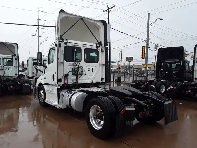 2019 FREIGHTLINER/MERCEDES NEW CASCADIA 116