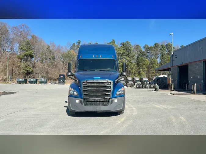 2021 Freightliner Cascadia 126