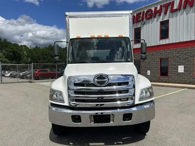 2020 HINO 268A