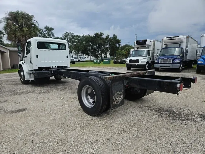 2019 FREIGHTLINER/MERCEDES M2 106