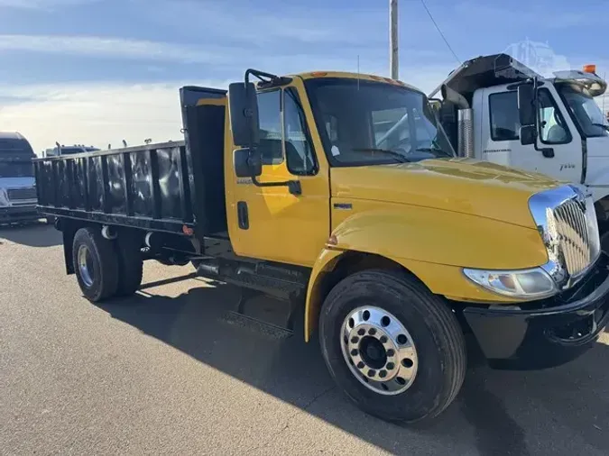 2012 INTERNATIONAL DURASTAR 4300