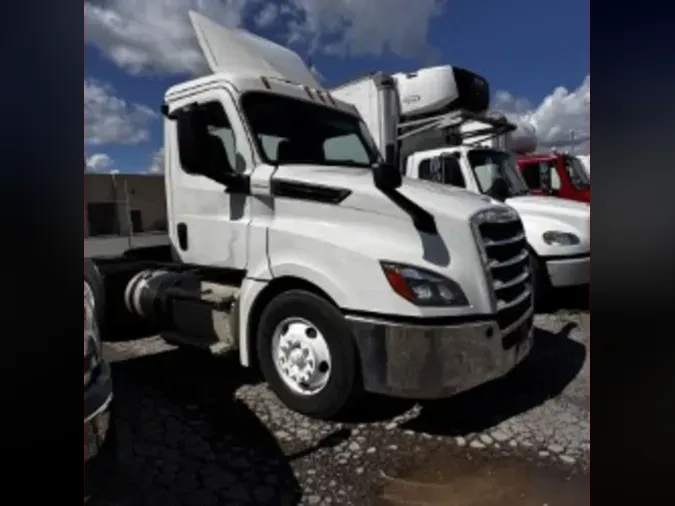 2019 FREIGHTLINER NEW CASCADIA PX12664