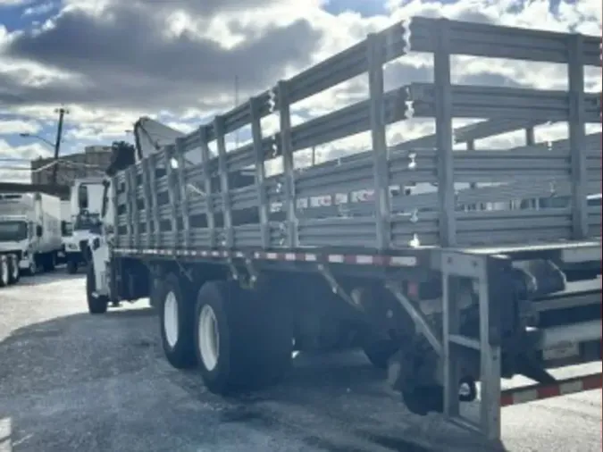 2017 FREIGHTLINER/MERCEDES M2 106