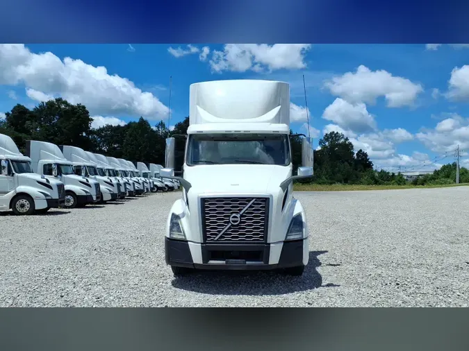 2020 Volvo VNL300