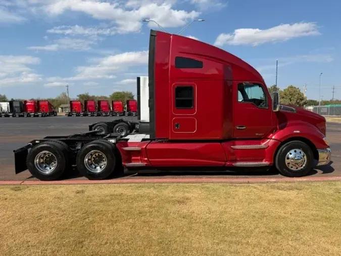 2020 KENWORTH T68044c3902b06f83a336fcffad9e2aec779