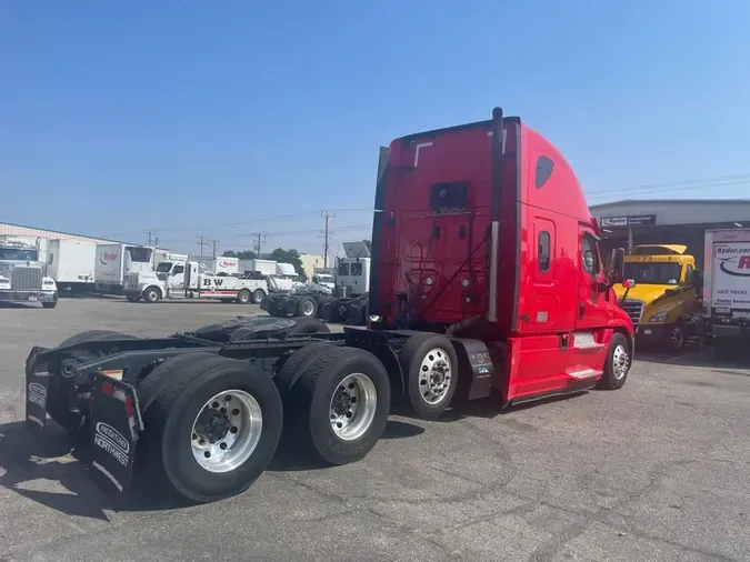 2019 FREIGHTLINER/MERCEDES CASCADIA 125