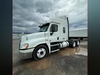 2018 FREIGHTLINER/MERCEDES CASCADIA 125