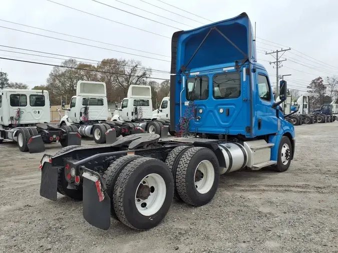 2019 FREIGHTLINER/MERCEDES NEW CASCADIA PX12664