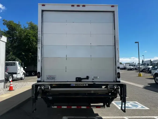 2018 FREIGHTLINER/MERCEDES M2 106