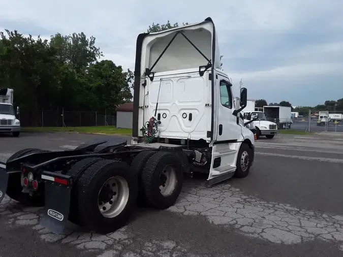 2022 FREIGHTLINER/MERCEDES NEW CASCADIA PX1266444cb8f9f53a36b0d998cadeac127dd5e