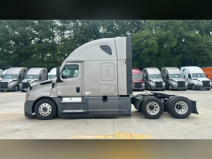 2022 Freightliner Cascadia