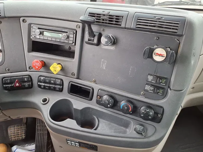 2017 FREIGHTLINER/MERCEDES CASCADIA 125