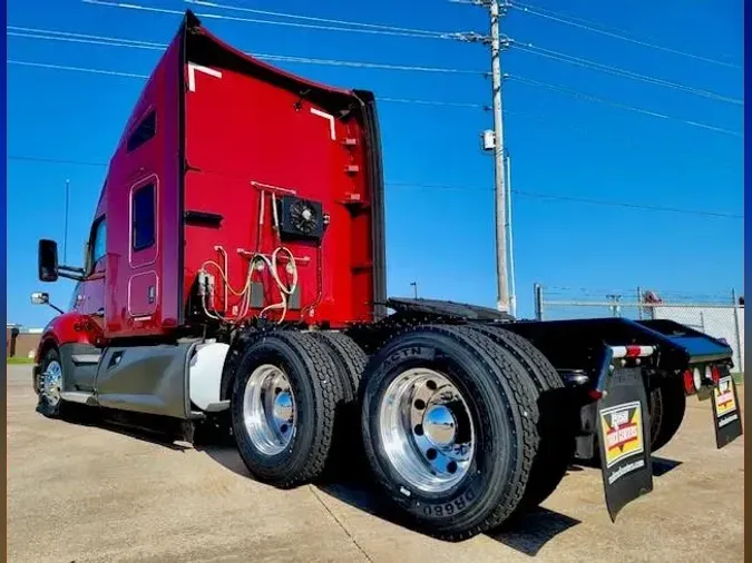 2021 Kenworth T680