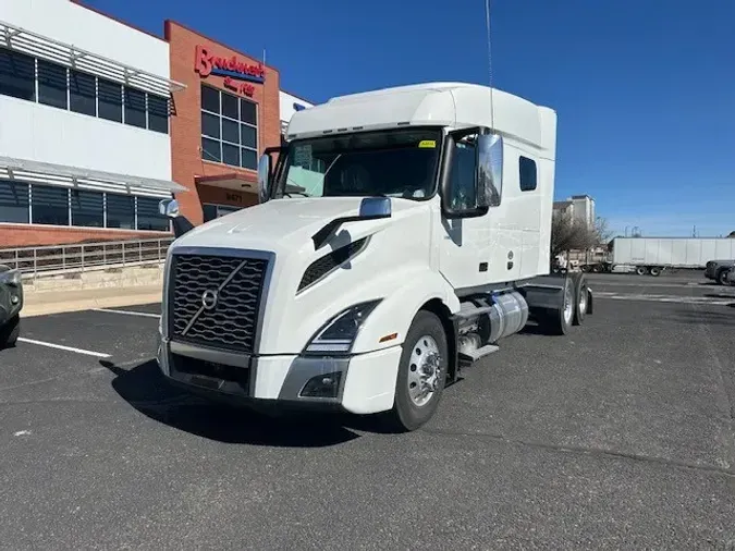 2025 VOLVO VNL64T74044daf646b4d47c8b5b43bf4d5d6b42db