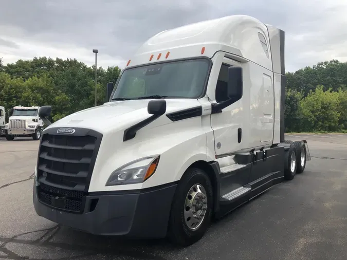 2023 Freightliner New Cascadia