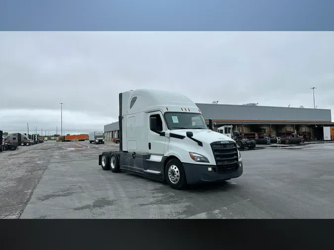 2020 Freightliner Cascadia 12644e309892059d2354669bad253a37877