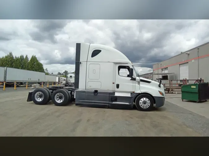 2023 Freightliner Cascadia 126