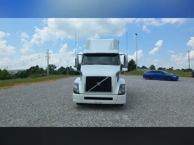 2018 Volvo VNL 740