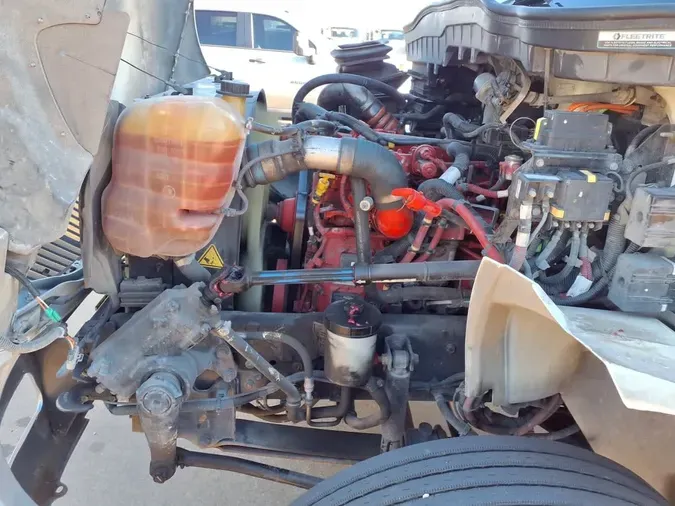 2020 NAVISTAR INTERNATIONAL MV607 (4X2)