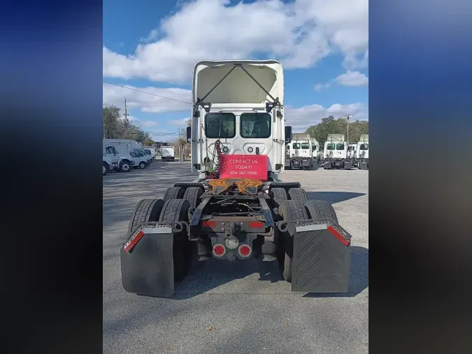 2019 FREIGHTLINER/MERCEDES CASCADIA 113