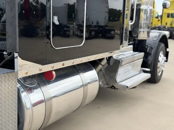 2022 Peterbilt 38944ec9eb042229b5534275b6aa7442656