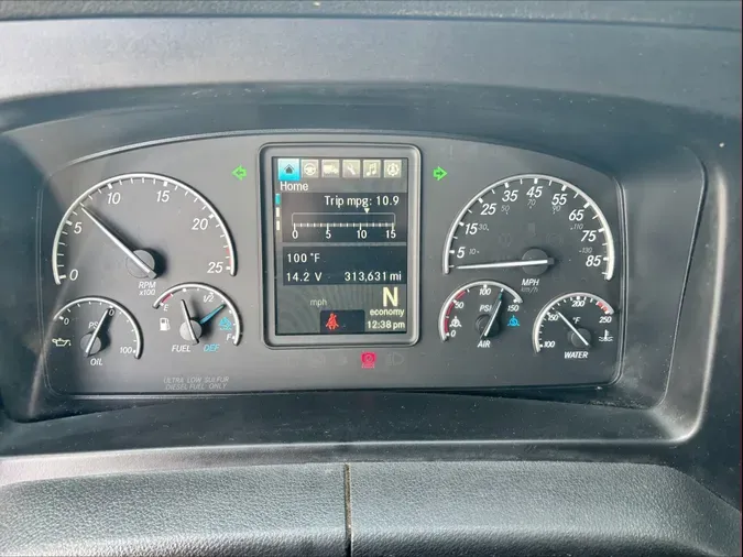 2023 Freightliner Cascadia 126