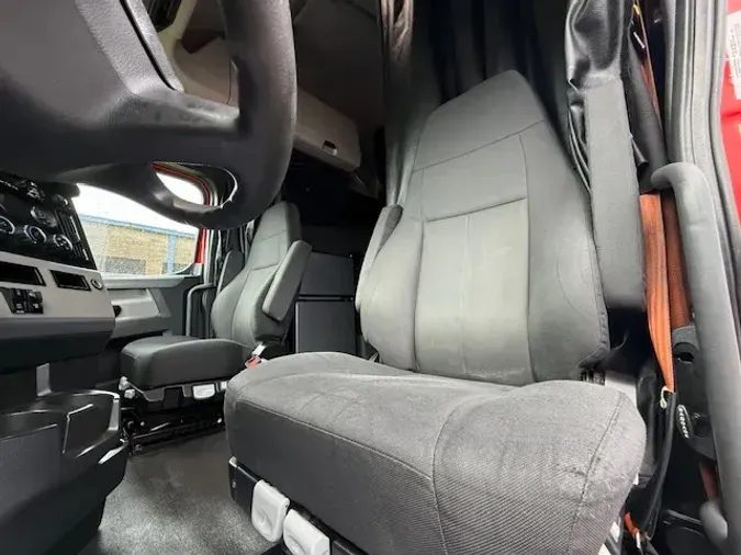 2020 FREIGHTLINER CASCADEVO1