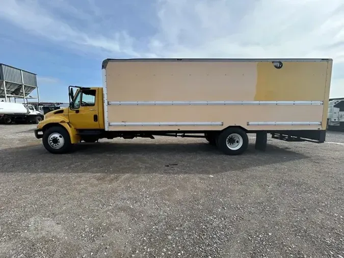 2009 INTERNATIONAL DURASTAR 4300