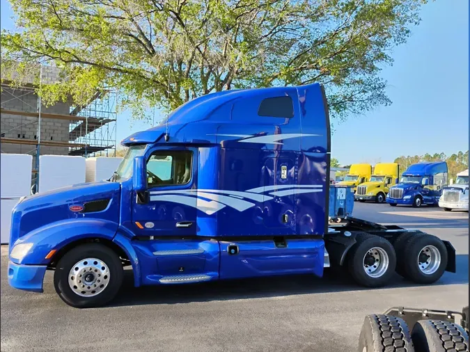 2022 Peterbilt 579