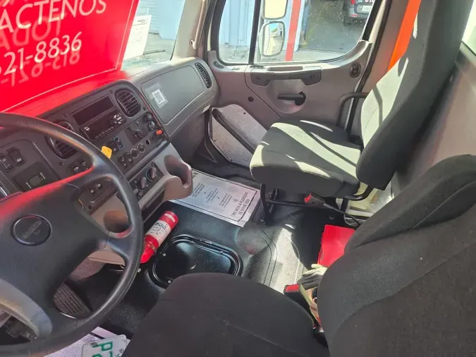 2020 FREIGHTLINER/MERCEDES M2 10644f43739ec50f4f354104cabb8b10d49