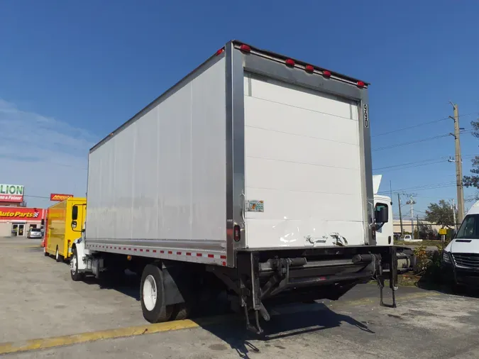 2018 FREIGHTLINER/MERCEDES M2 106