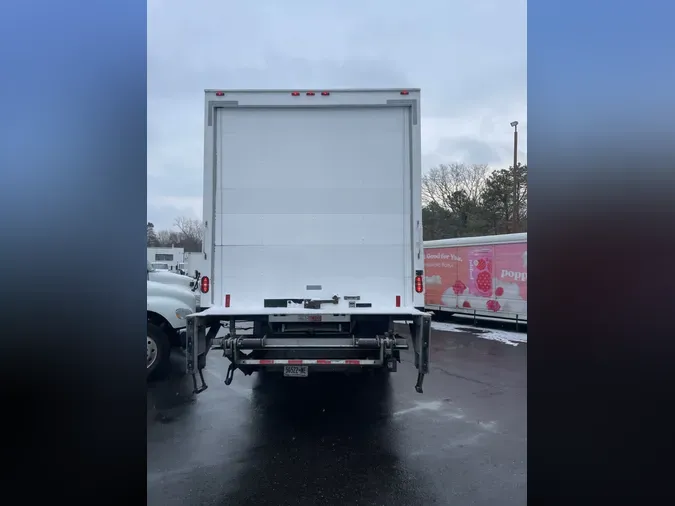 2018 FREIGHTLINER/MERCEDES M2 106