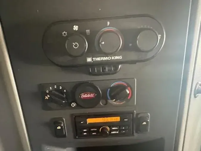 2022 Peterbilt 579