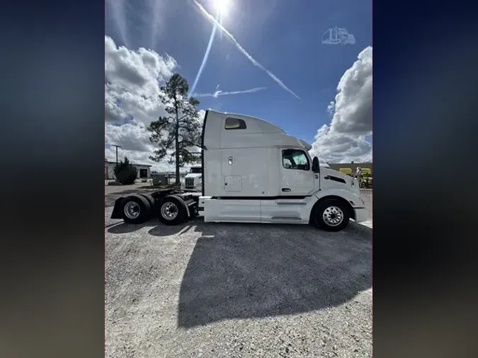 2023 PETERBILT 579