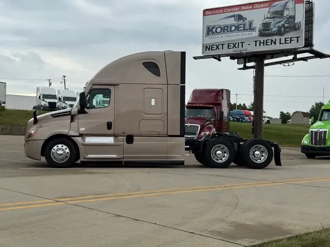 2022 FREIGHTLINER Cascadia 12644f9bef9239ae0f43926beb0152bd4a6
